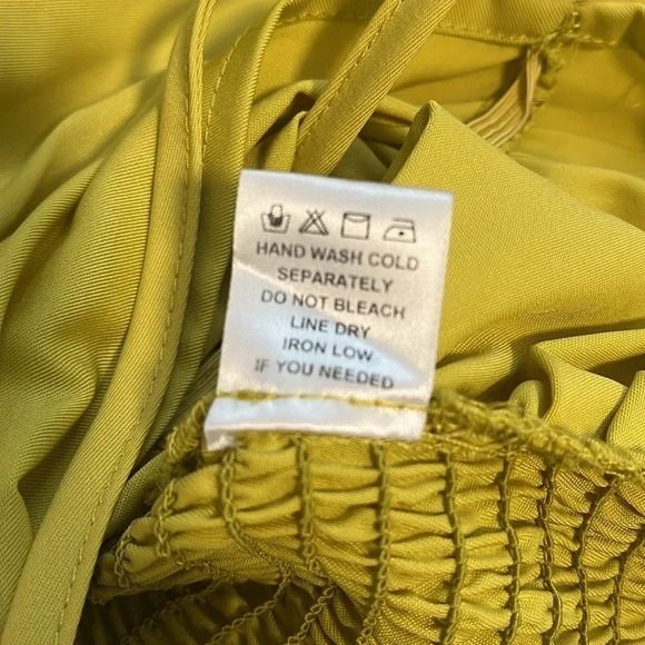 Balloon Sleeve Blouse Cropped, Size M - Picture 15 of 15